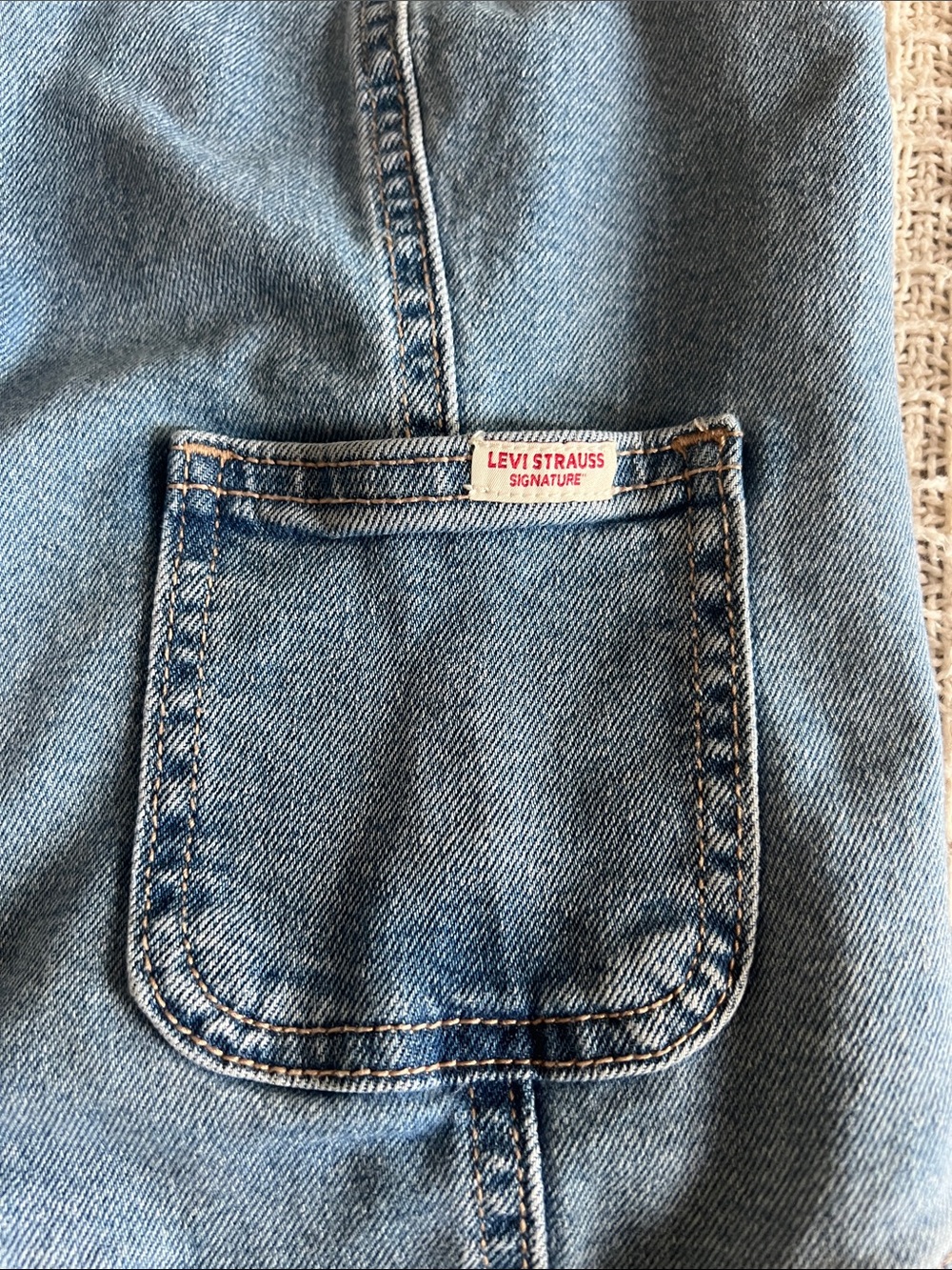 Levi's Denim Vest in Blue Wash - Picture 3 of 5